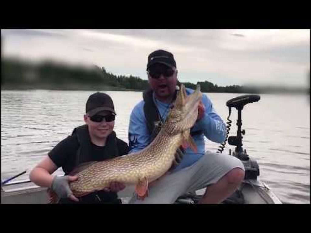 Jättihauki 13-vuotialle pohjoisesta – Huge pike for 13-year-old