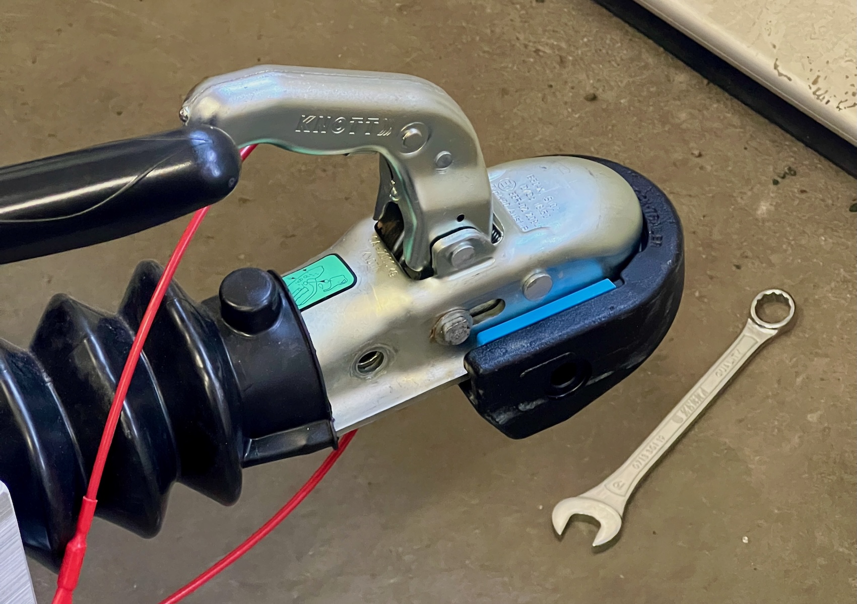 Combilock 1030 -trailerilukko irtiputoamissuojalla